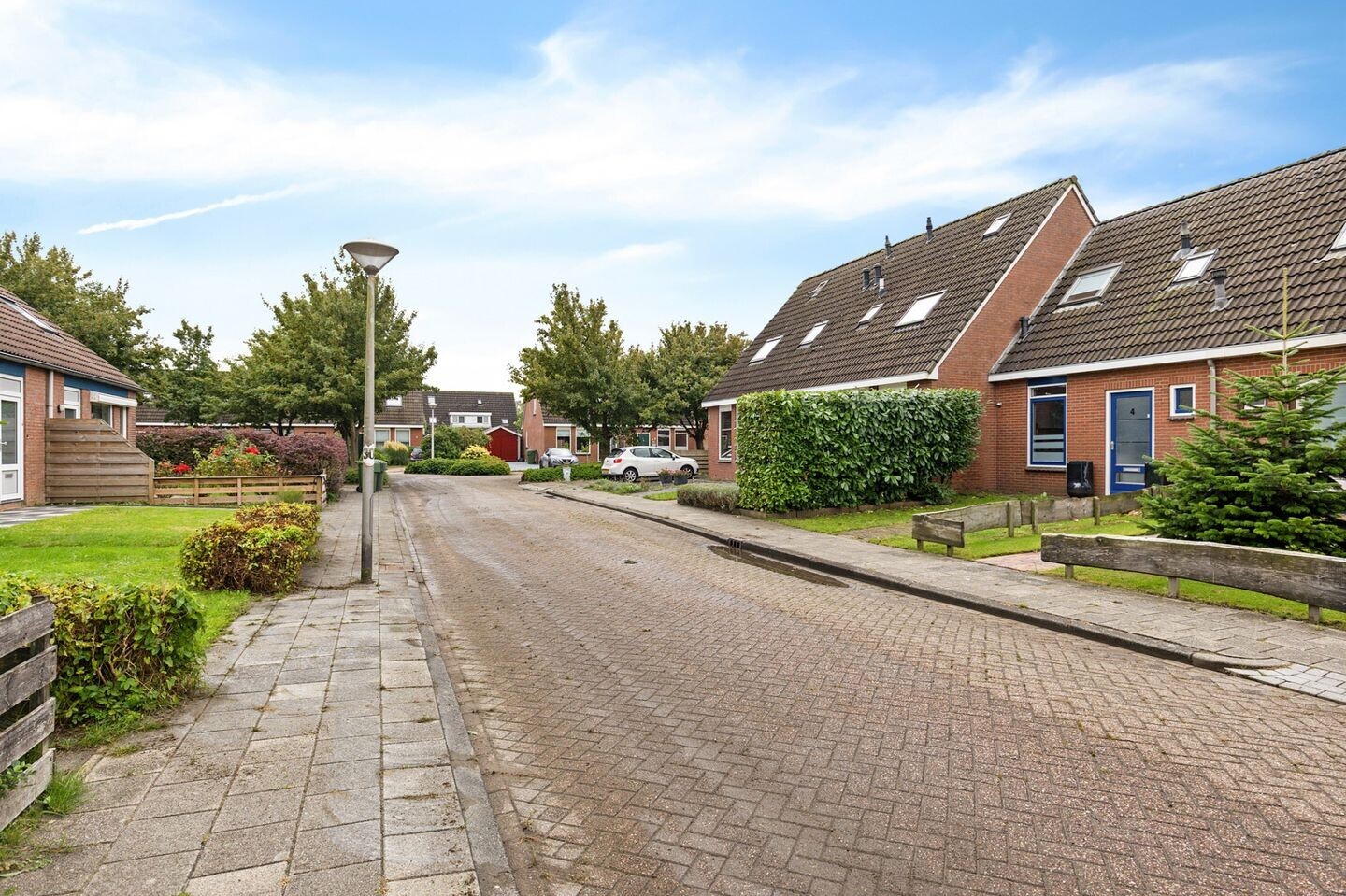 Tussenwoning te koop: de Heareburch 4, Jirnsum