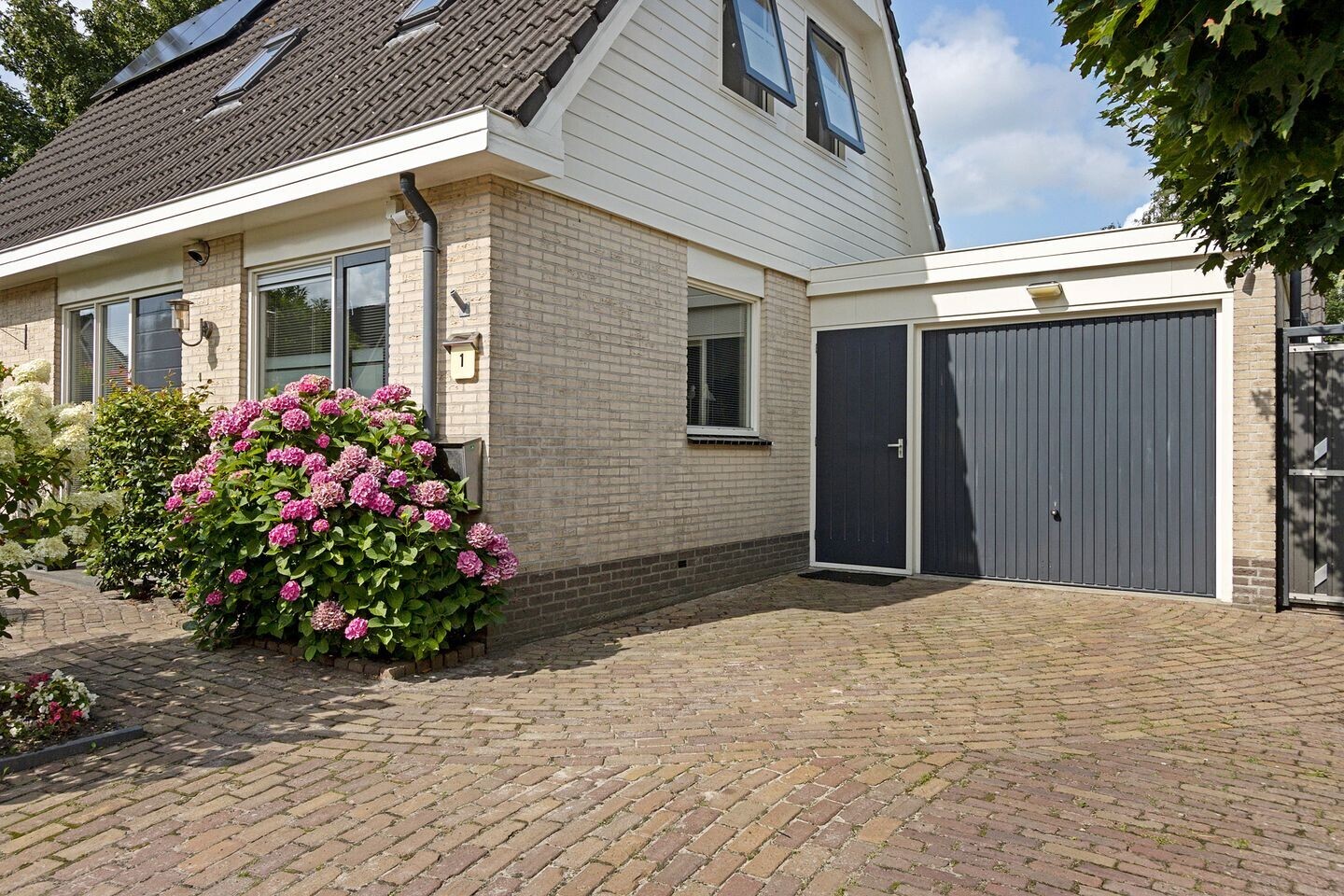 Vrijstaande woning te koop: Sylsterhoeke 1, Raerd
