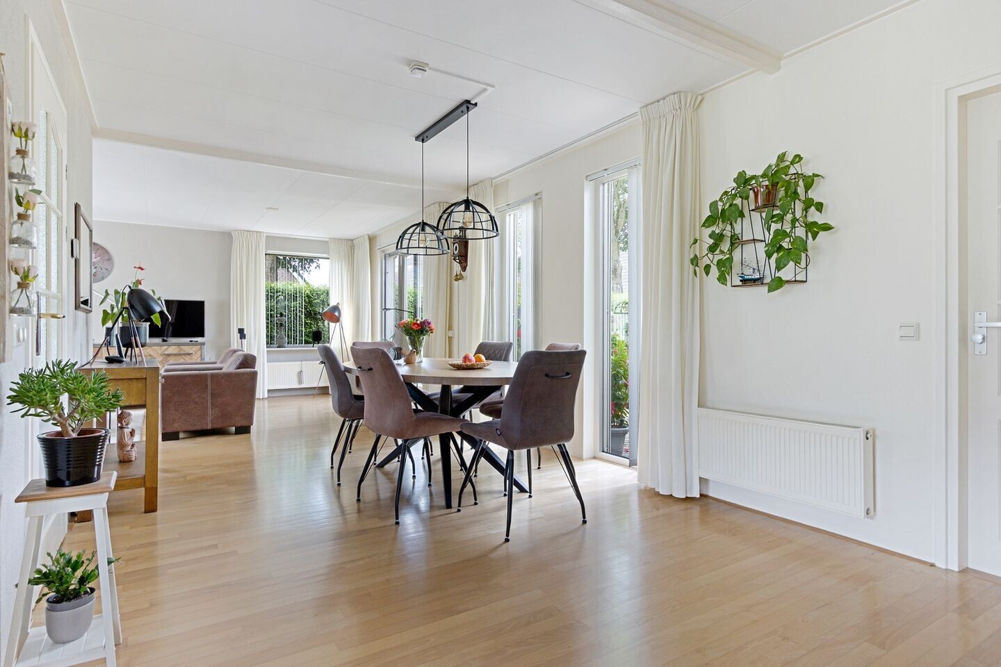 Vrijstaande woning te koop: Sylsterhoeke 1, Raerd