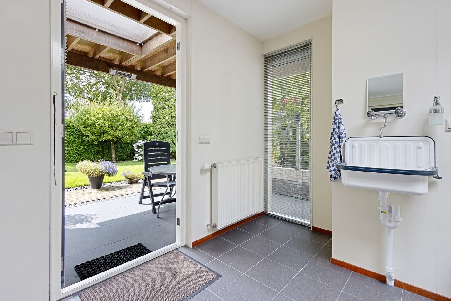 Vrijstaande woning te koop: Sylsterhoeke 1, Raerd