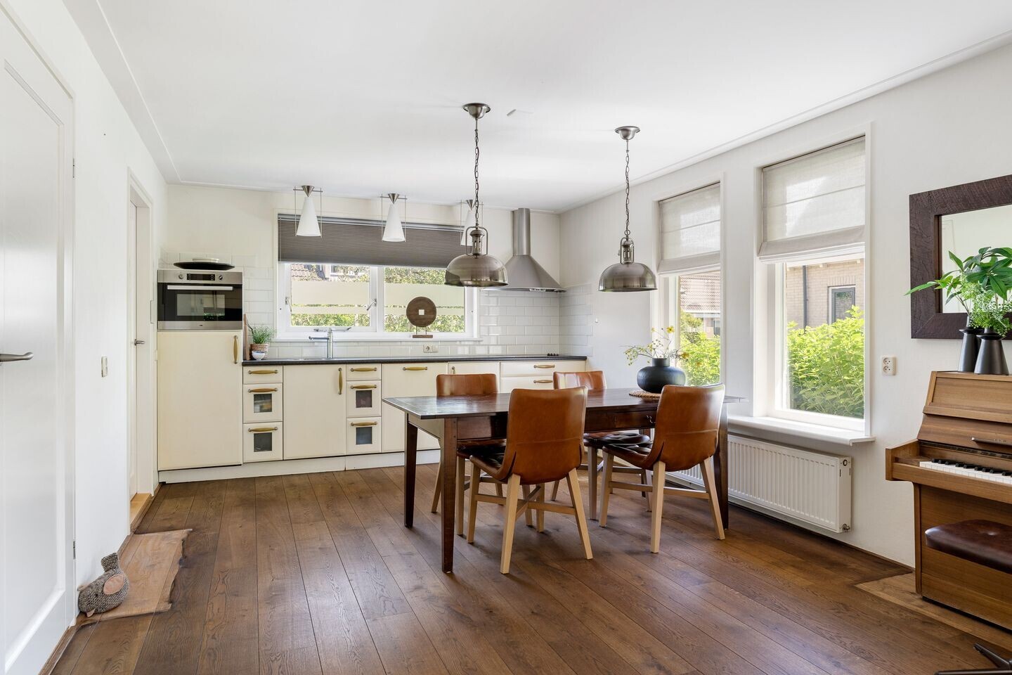 Vrijstaande woning te koop: Sylsterhoeke 5, Raerd
