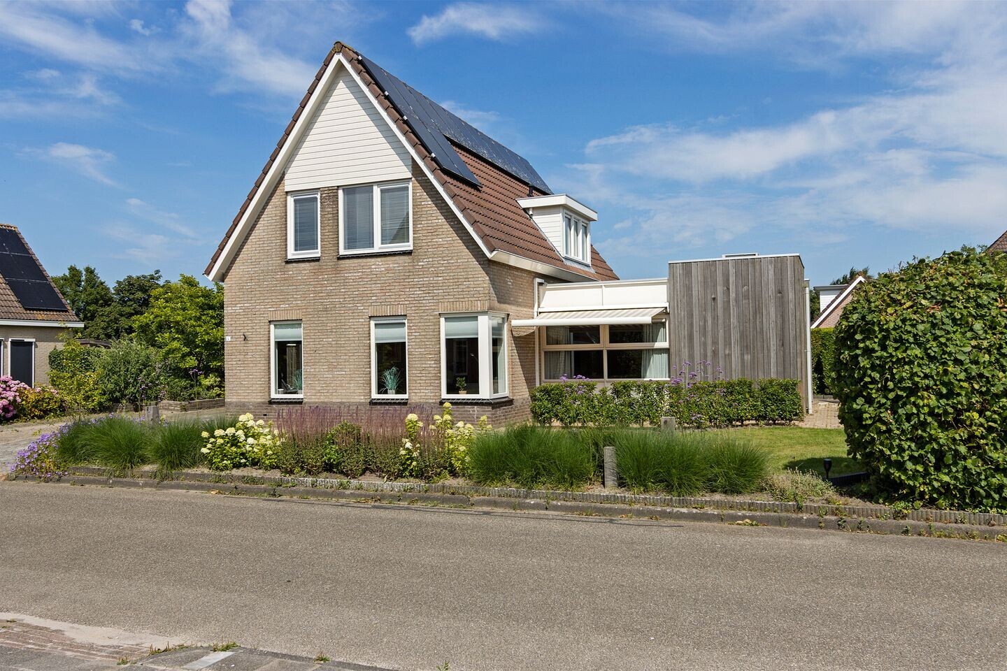 Vrijstaande woning te koop: De Jister 4, Mantgum
