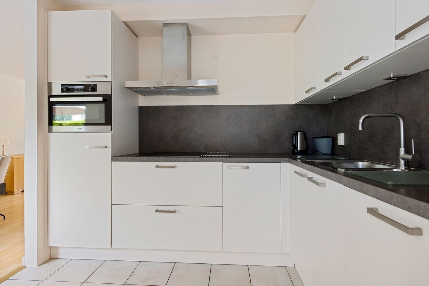 Vrijstaande woning te koop: De Jister 4, Mantgum
