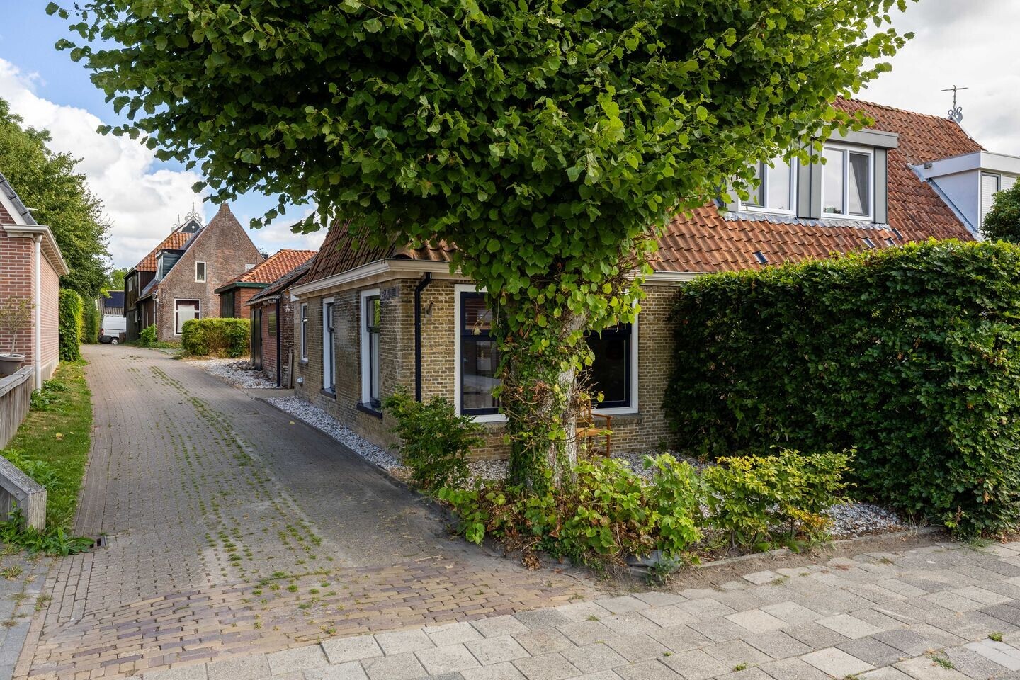Hoekwoning te koop: Frânskeleane 9, Bitgum