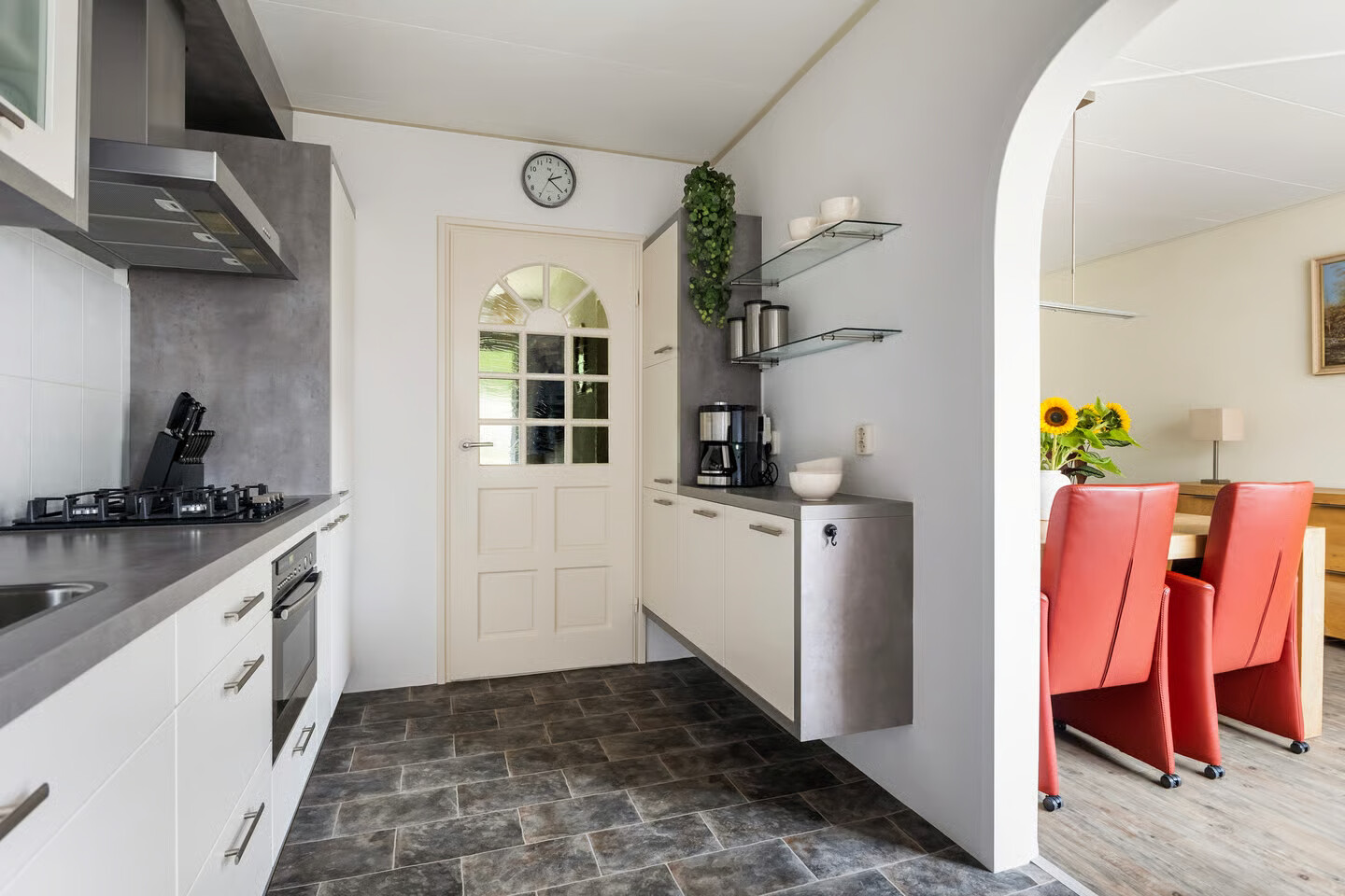 Tussenwoning te koop: Graldastins 41, Stiens