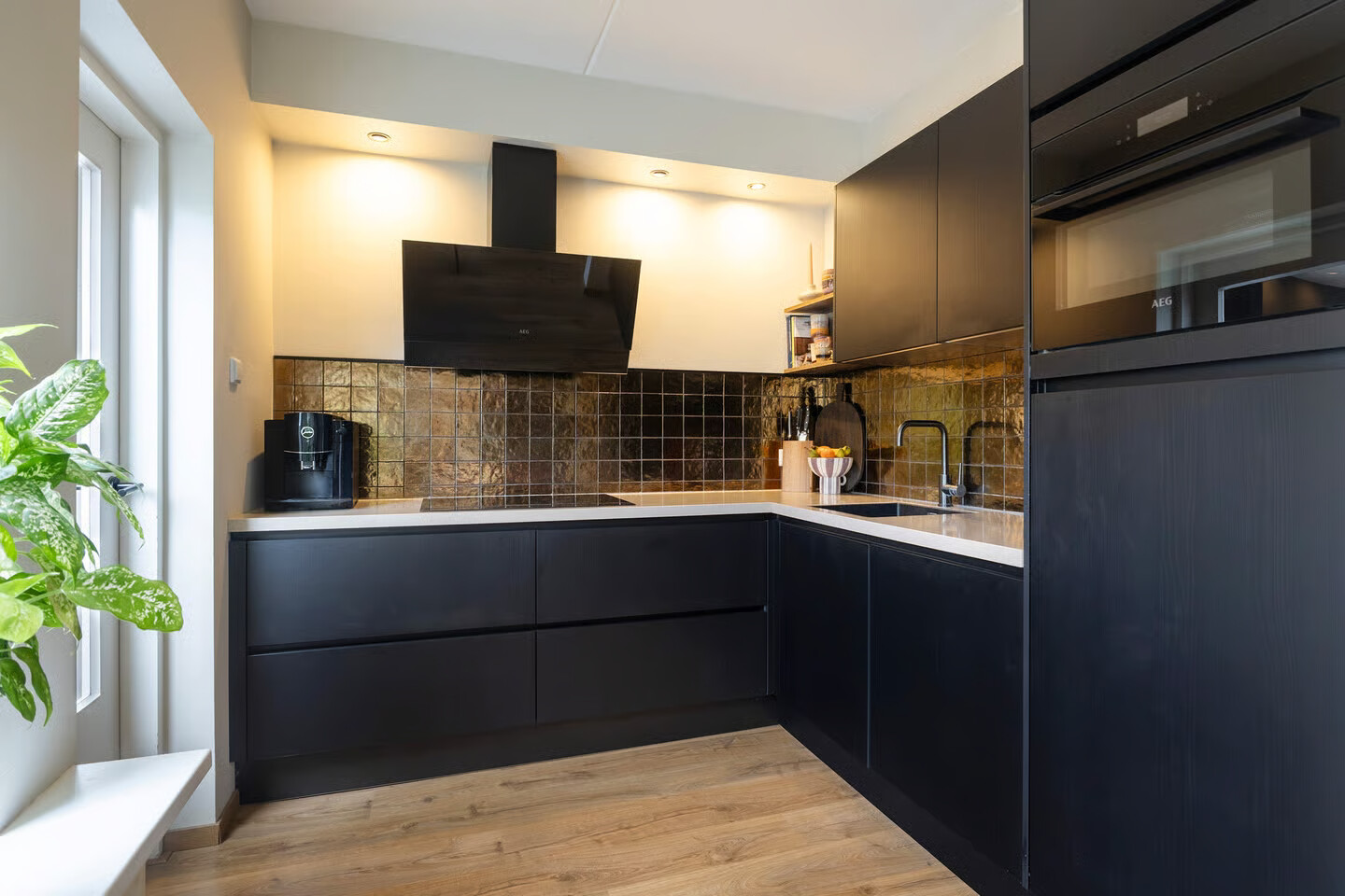 Tussenwoning te koop: Canterstins 33, Stiens