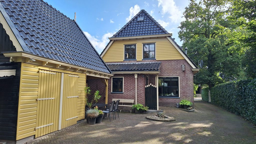 Vrijstaande woning te koop: Rinia van Nautaweg 35A, Gytsjerk