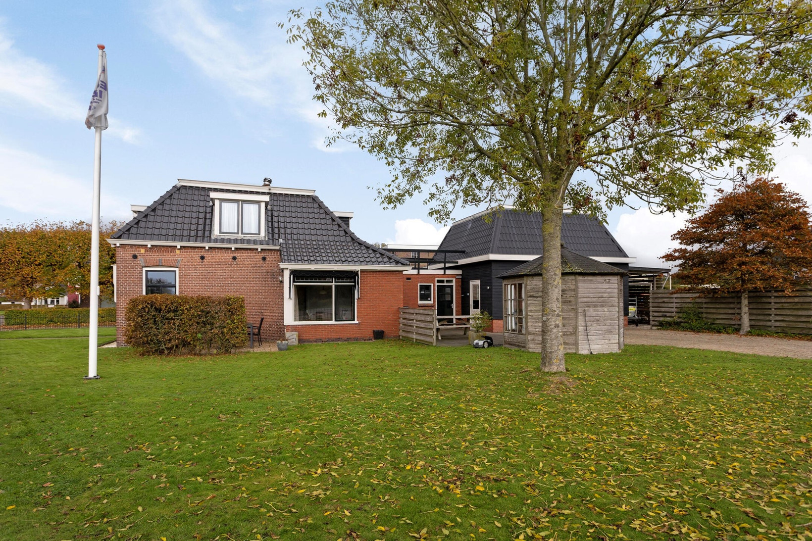 Vrijstaande woning te koop: Rinia van Nautaweg 6, Gytsjerk