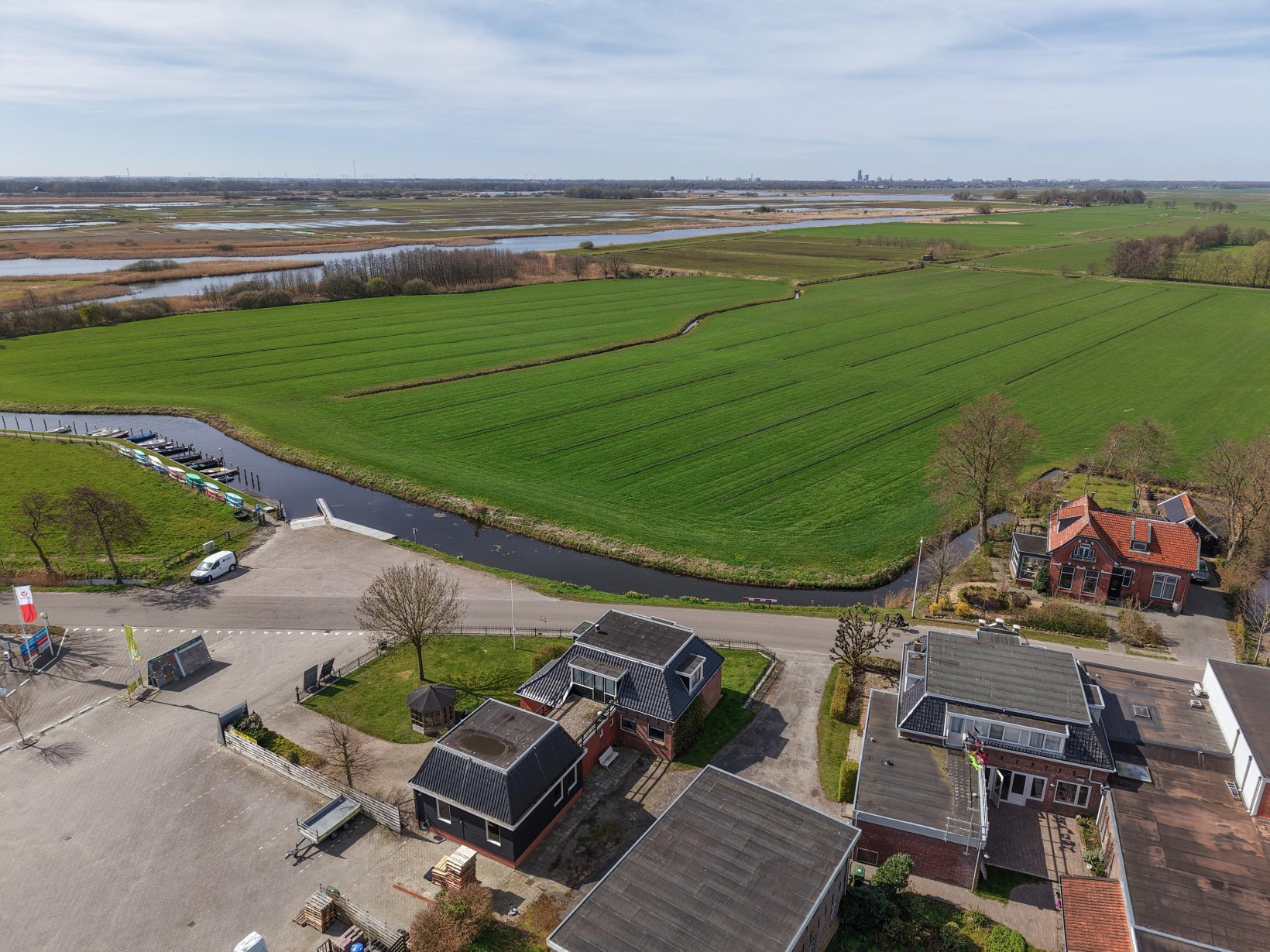 Vrijstaande woning te koop: Rinia van Nautaweg 6, Gytsjerk