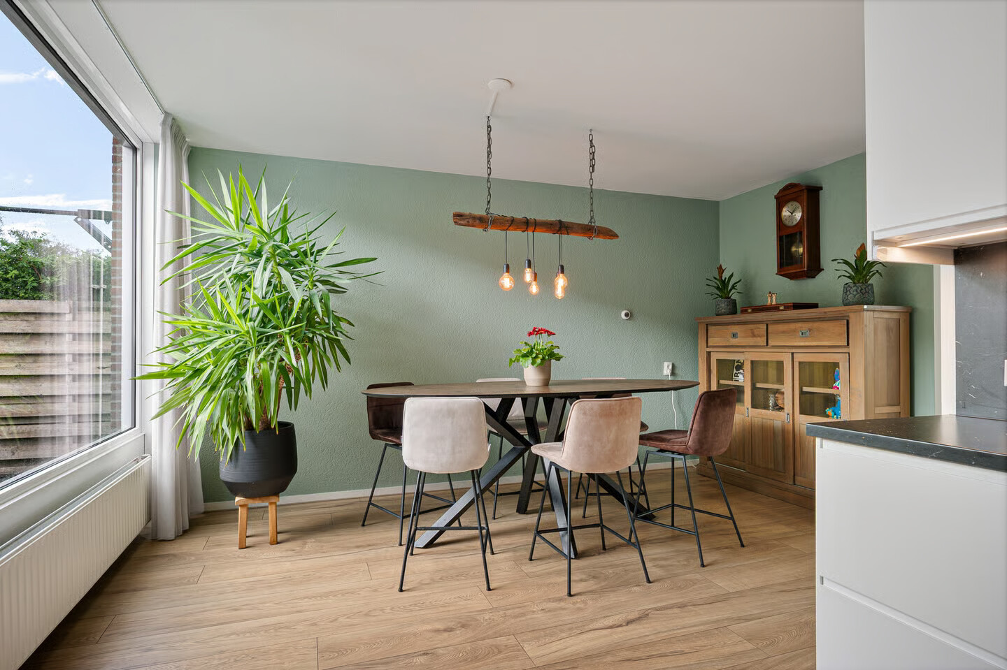 Hoekwoning te koop: Waling Dykstrastrjitte 55, Gytsjerk