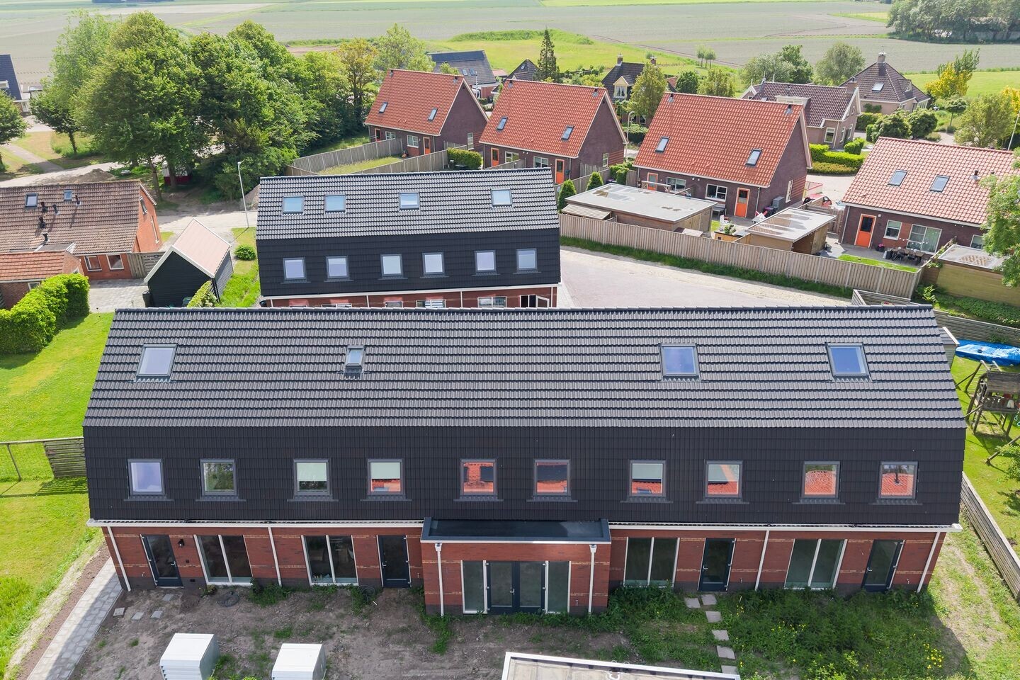Tussenwoning te koop: Sinnebuorren 1C, Marrum