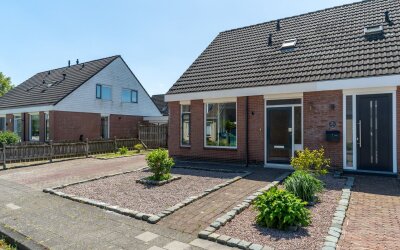 De Tsjalk 8