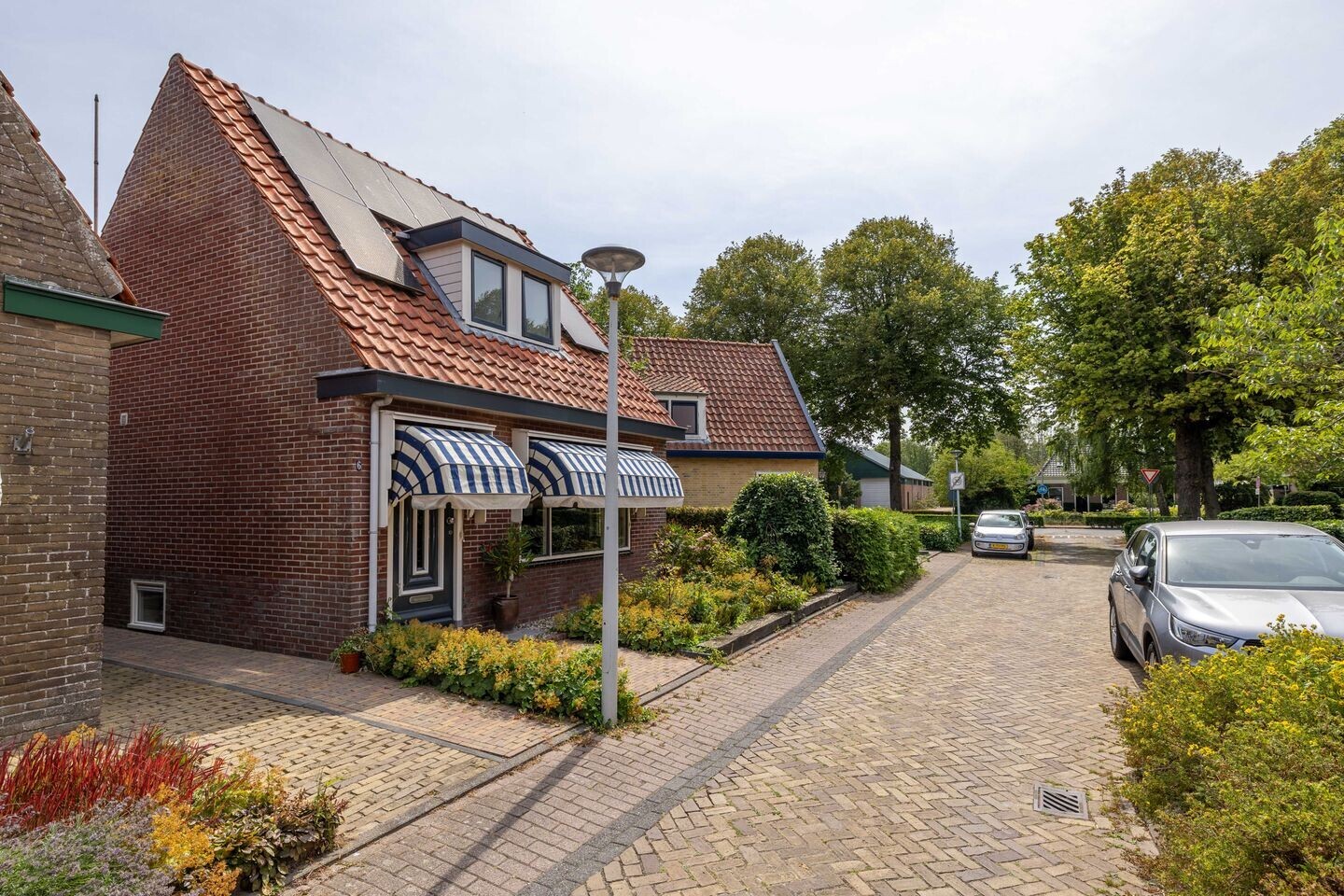 Vrijstaande woning te koop: Altoenaestraat 6, St.-Annaparochie
