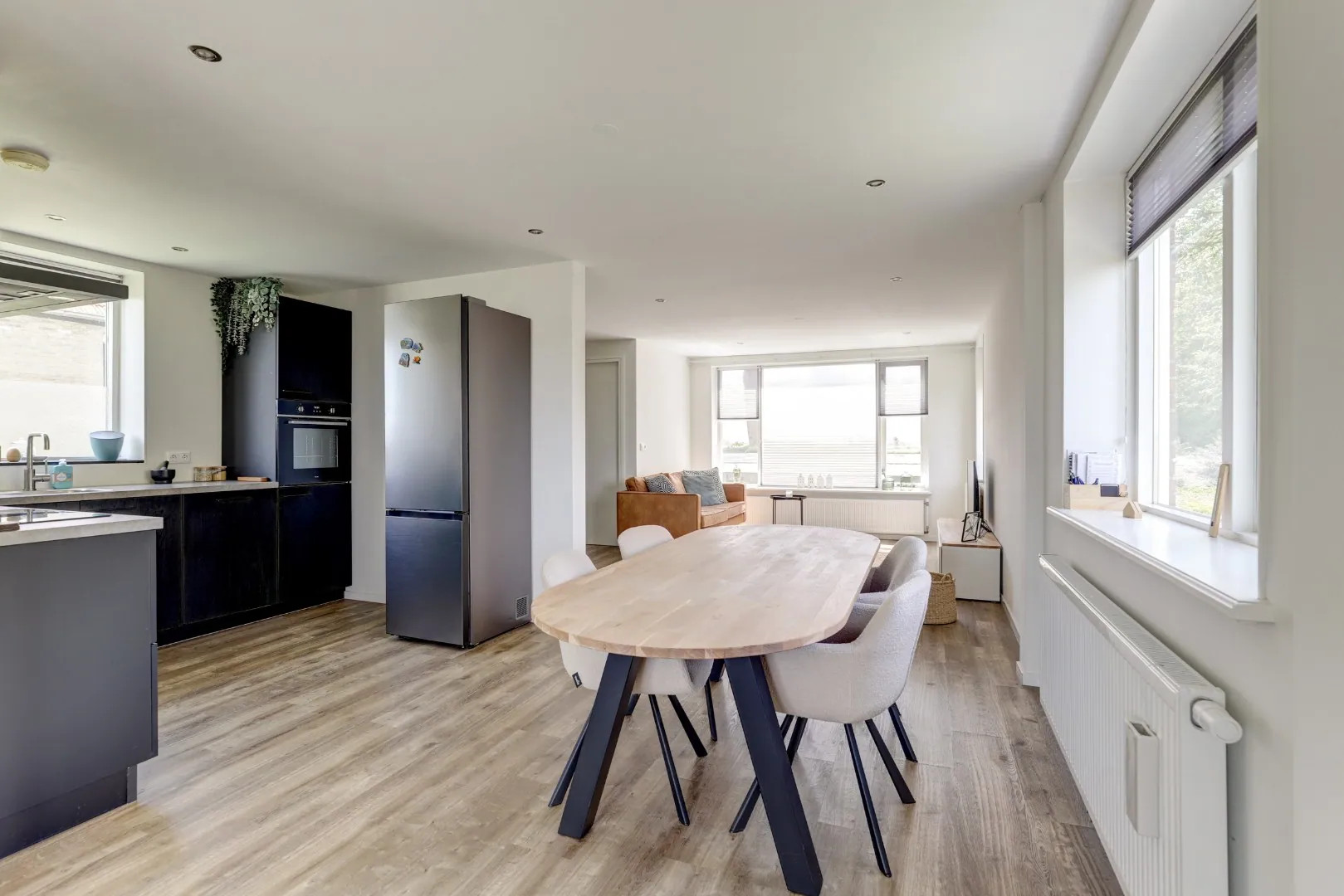 Vrijstaande woning te koop: Oudebildtdijk 208, St.-Annaparochie