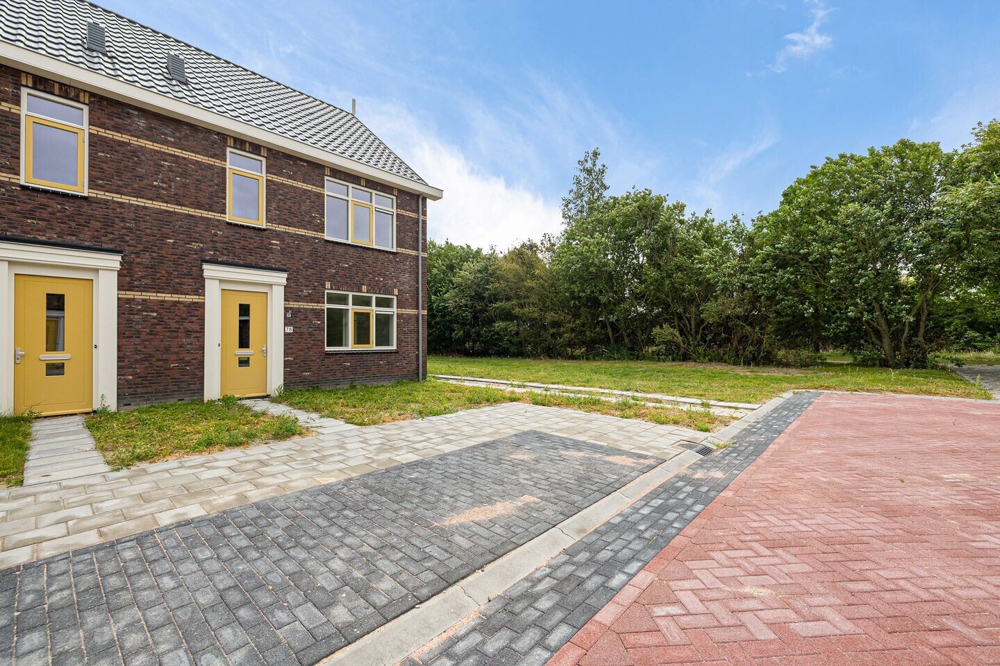 Hoekwoning te koop: van Wijngaardenstraat 78, St.-Jacobiparochie
