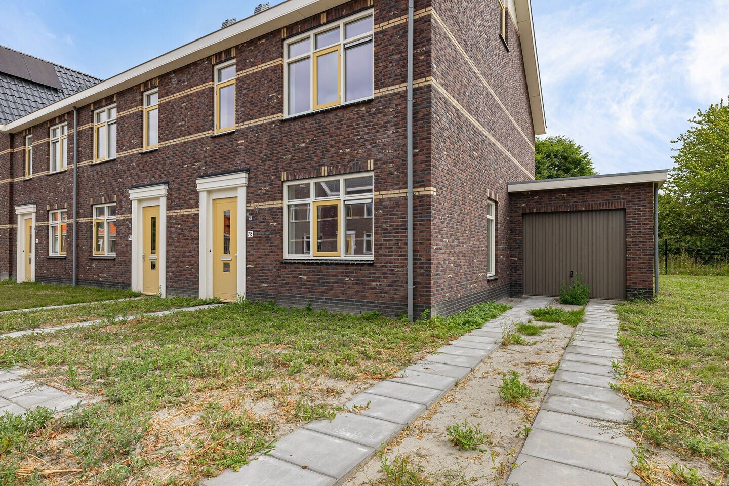 Hoekwoning te koop: van Wijngaardenstraat 78, St.-Jacobiparochie