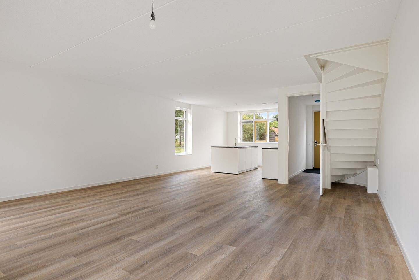 Hoekwoning te koop: van Wijngaardenstraat 78, St.-Jacobiparochie
