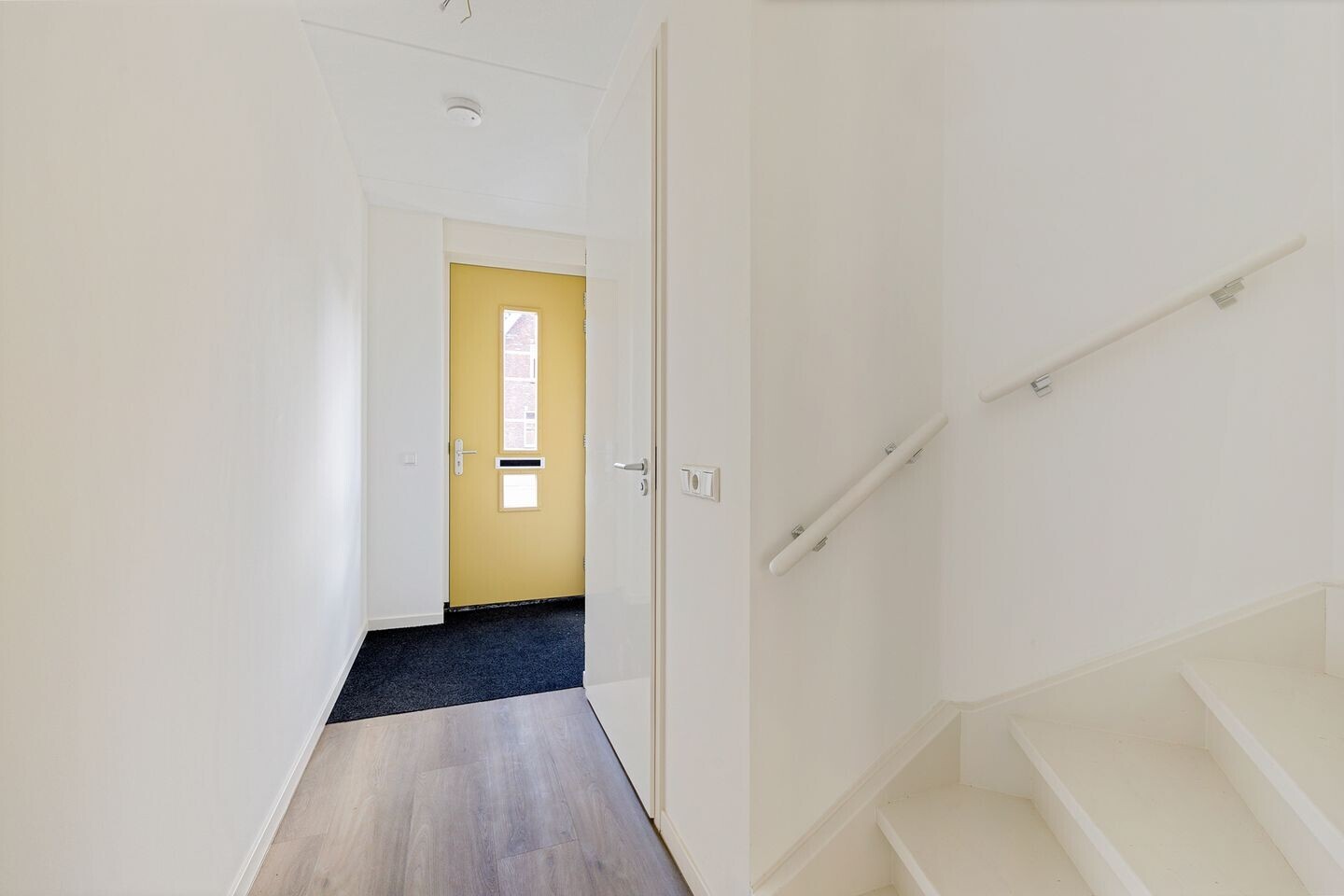Woning te koop: van Wijngaardenstraat 82, St.-Jacobiparochie