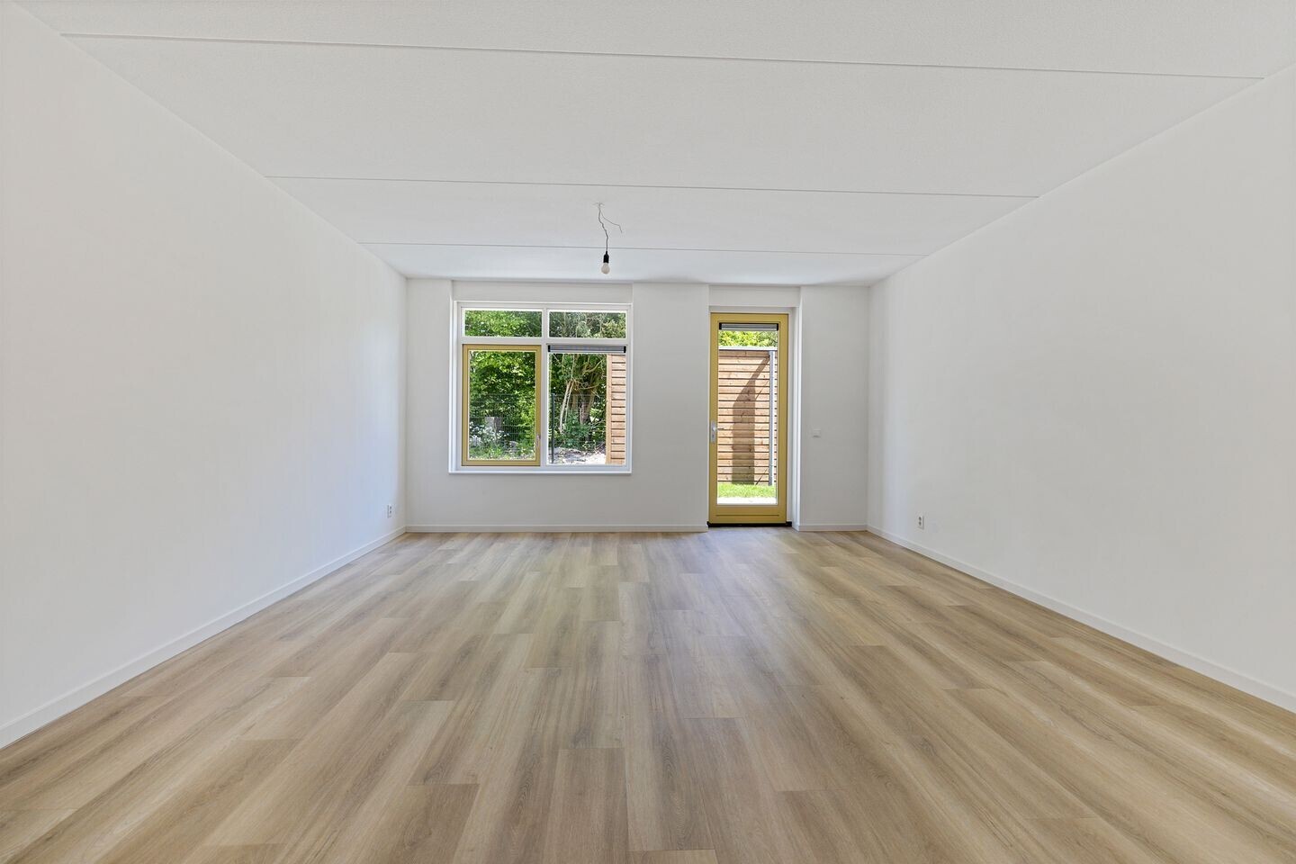 Woning te koop: van Wijngaardenstraat 82, St.-Jacobiparochie