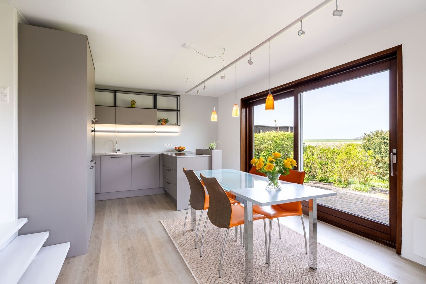 Vrijstaande woning te koop: Oudebildtdijk 666, St.-Jacobiparochie