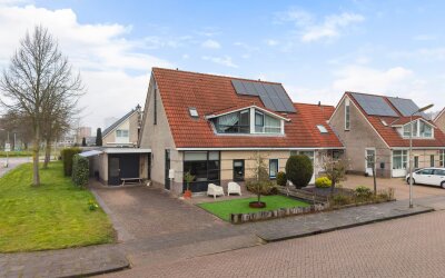 de Trije 1