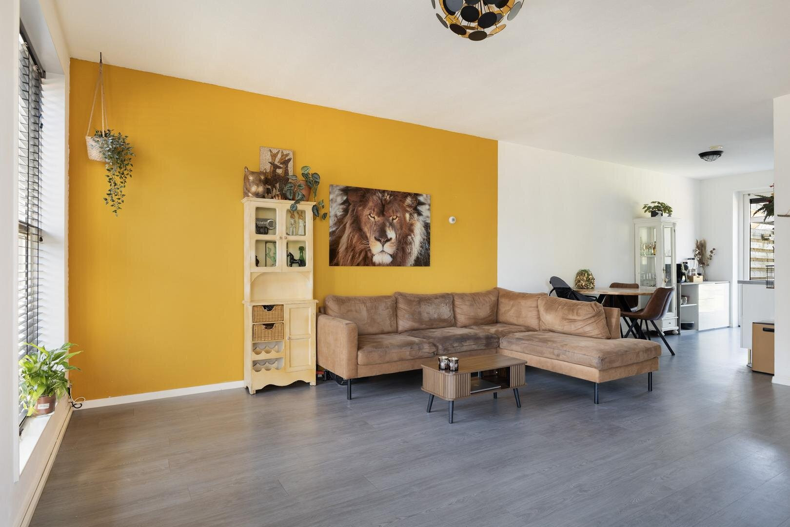 Hoekwoning te koop: Aukjeslân 4, Goutum