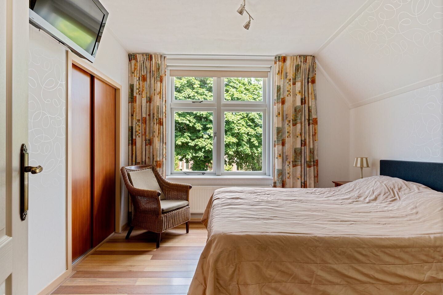 Vrijstaande woning te koop: Stationsweg 38, Dokkum