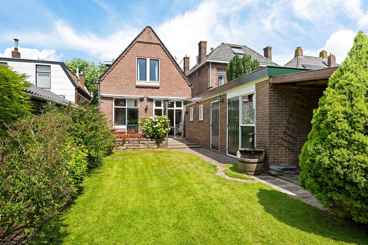 Vrijstaande woning te koop: Stationsweg 38, Dokkum