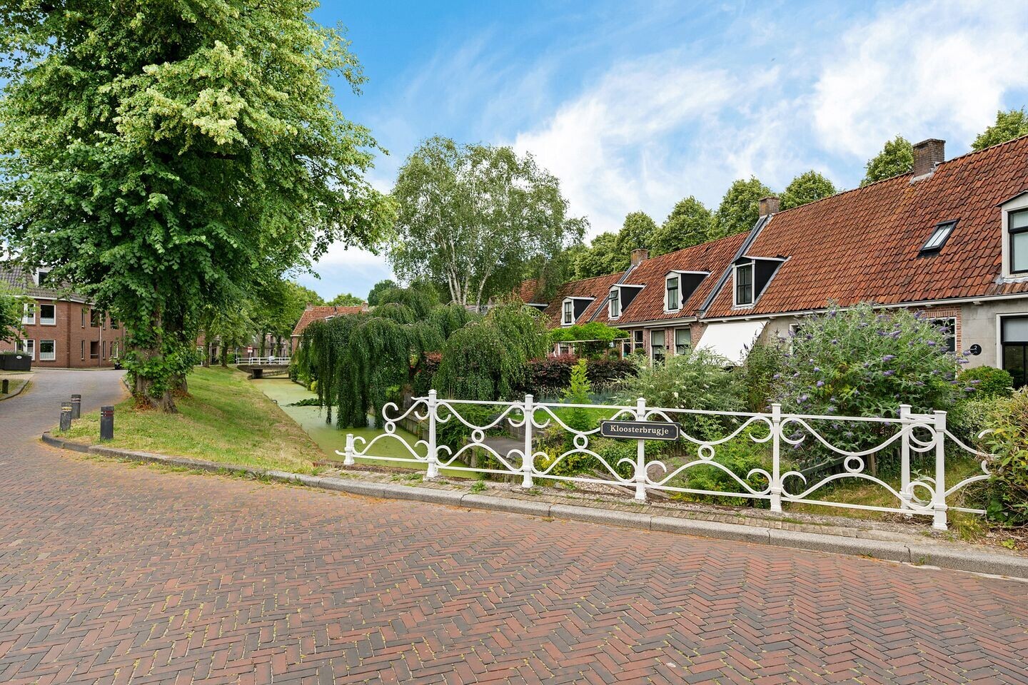 Hoekwoning te koop: Vrijgevochtenwaltje 16, Dokkum