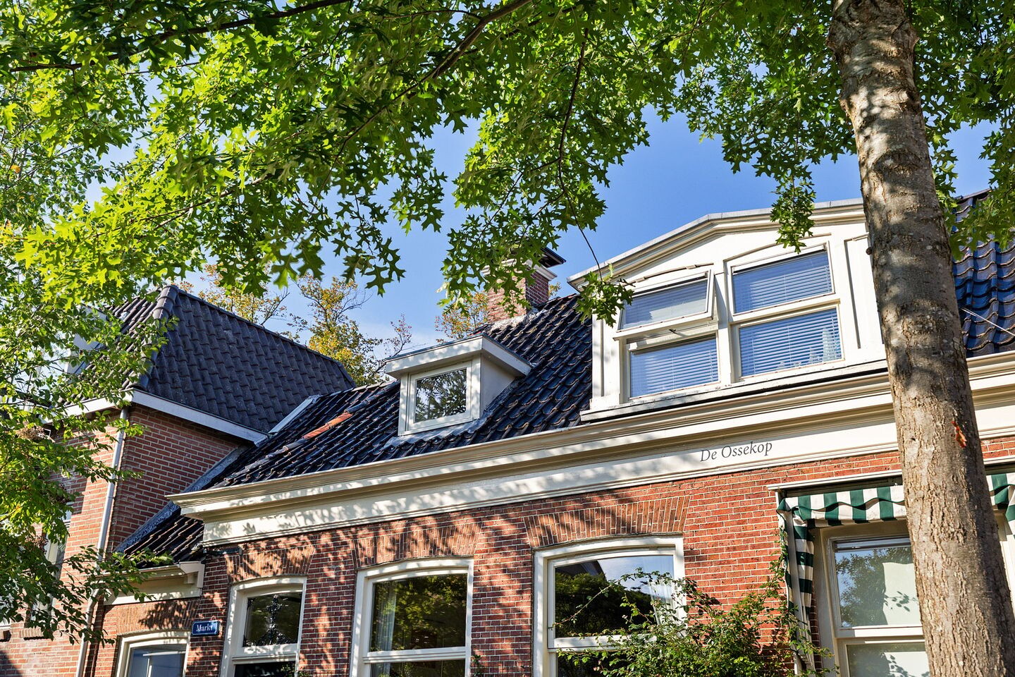 Tussenwoning te koop: Markt 22, Dokkum