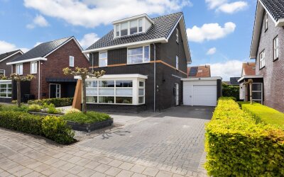 Dieuwert 9