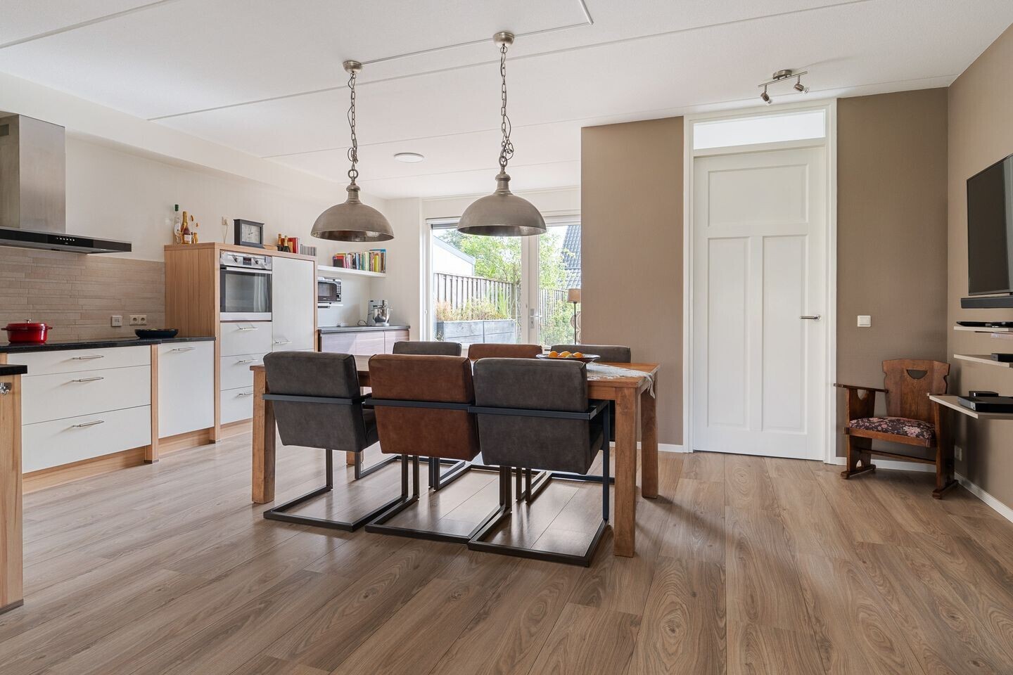 Vrijstaande woning te koop: Koweblomke 13C, Damwâld