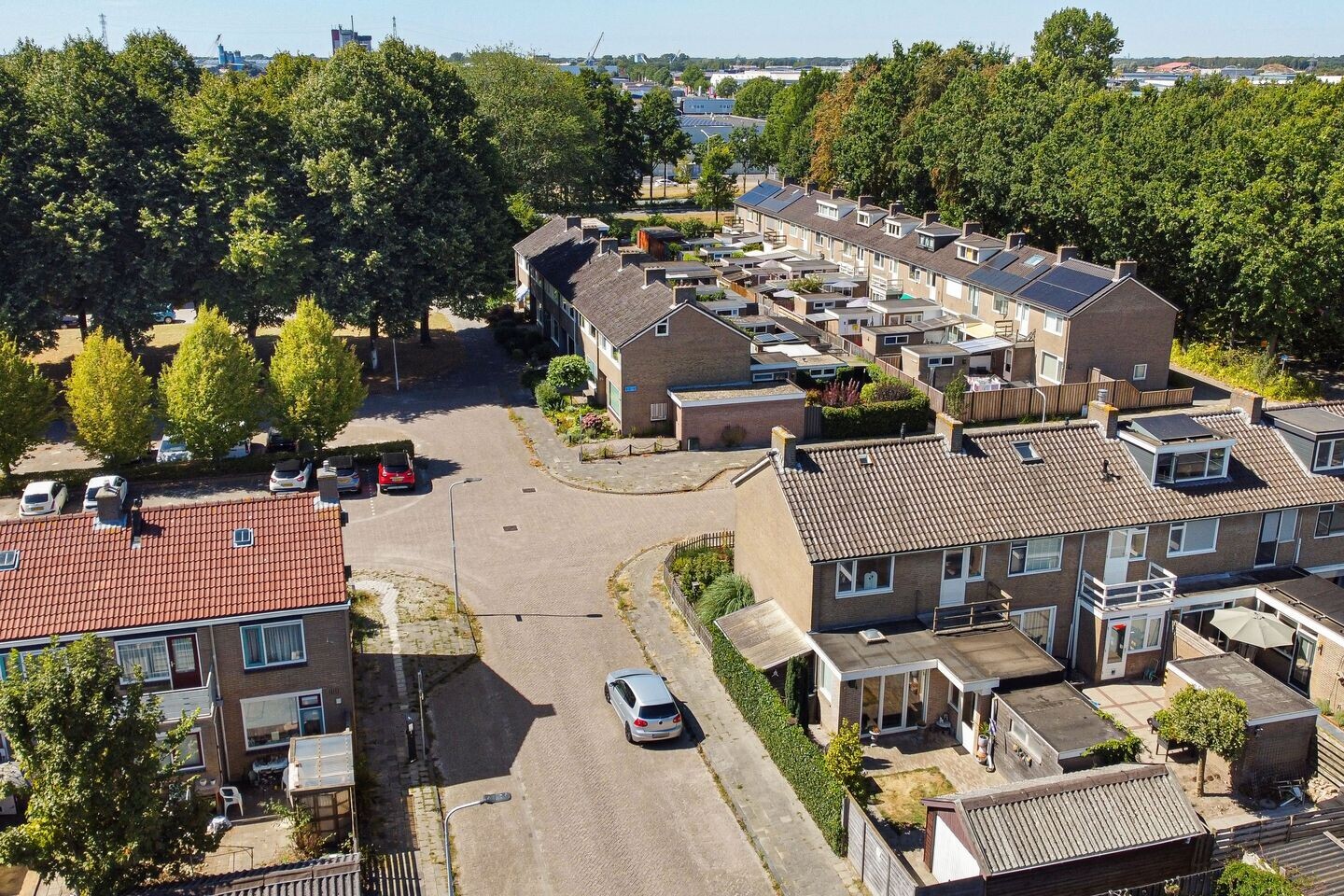 Hoekwoning te koop: De Geeuw 12, Drachten