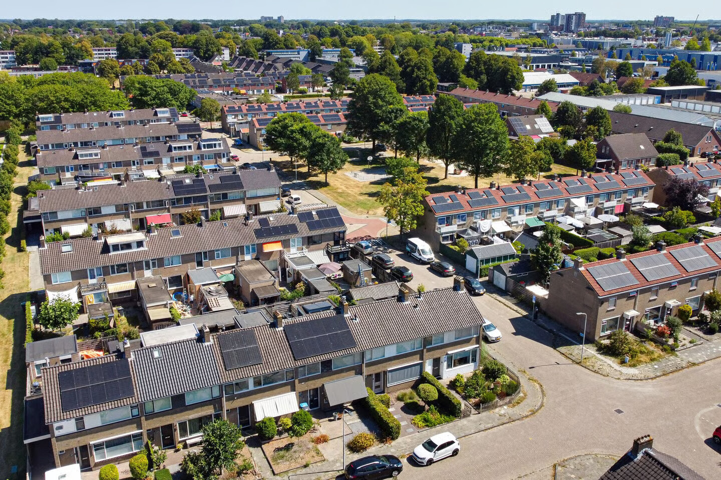 Hoekwoning te koop: De Geeuw 12, Drachten