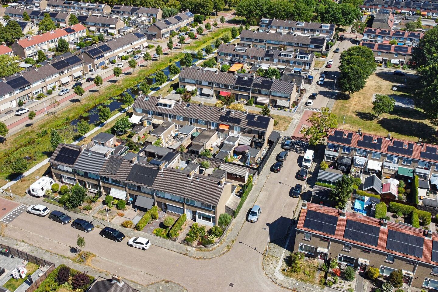Hoekwoning te koop: De Geeuw 12, Drachten