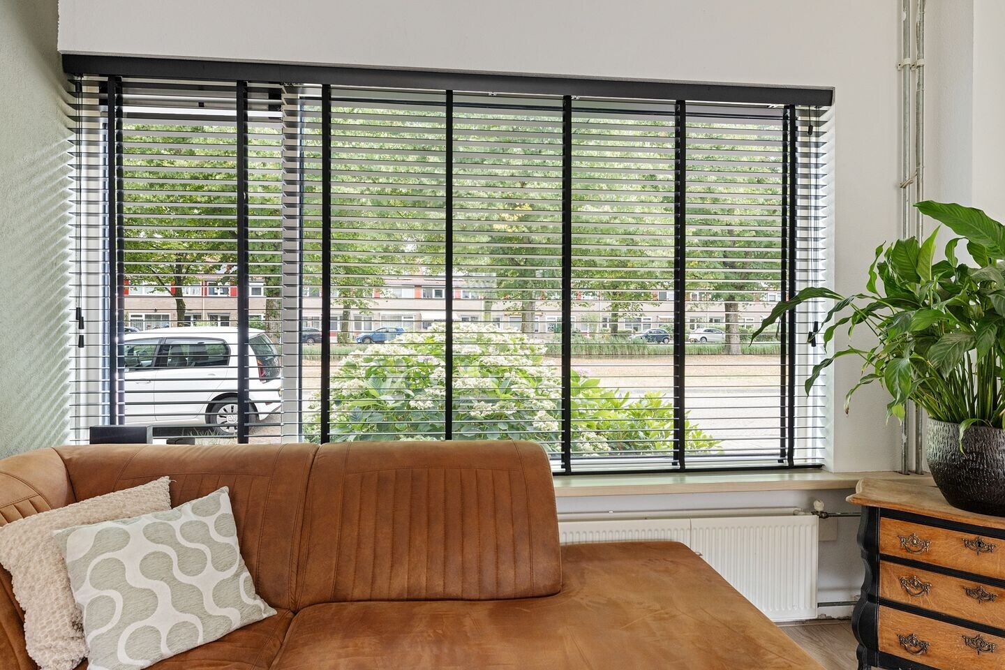 Tussenwoning te koop: De Ee 71, Drachten