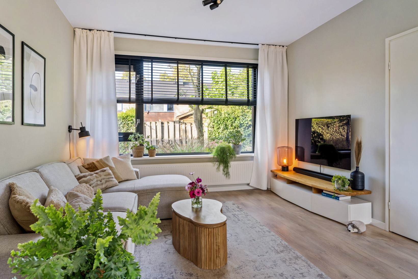 Tussenwoning te koop: De Ee 46, Drachten