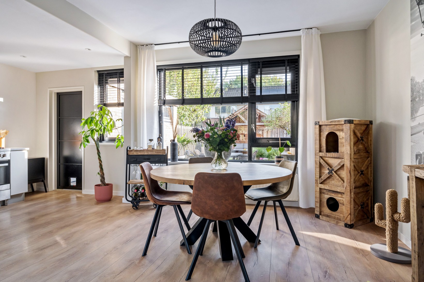 Tussenwoning te koop: De Ee 46, Drachten
