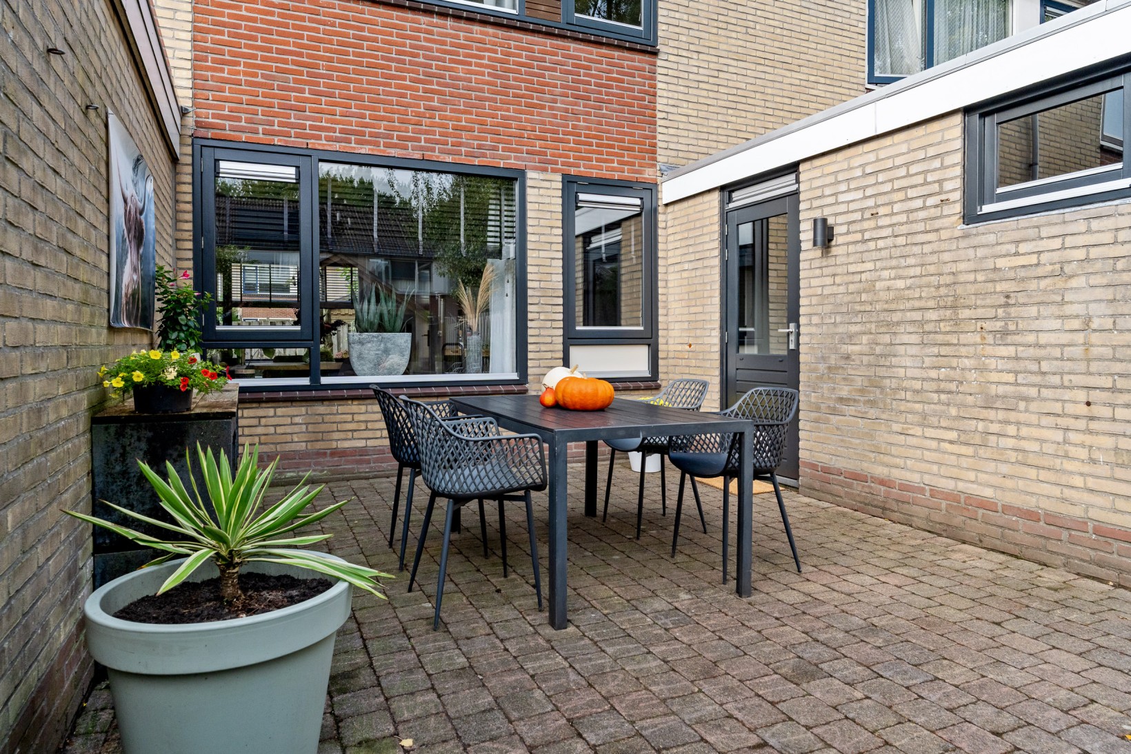 Tussenwoning te koop: De Ee 46, Drachten