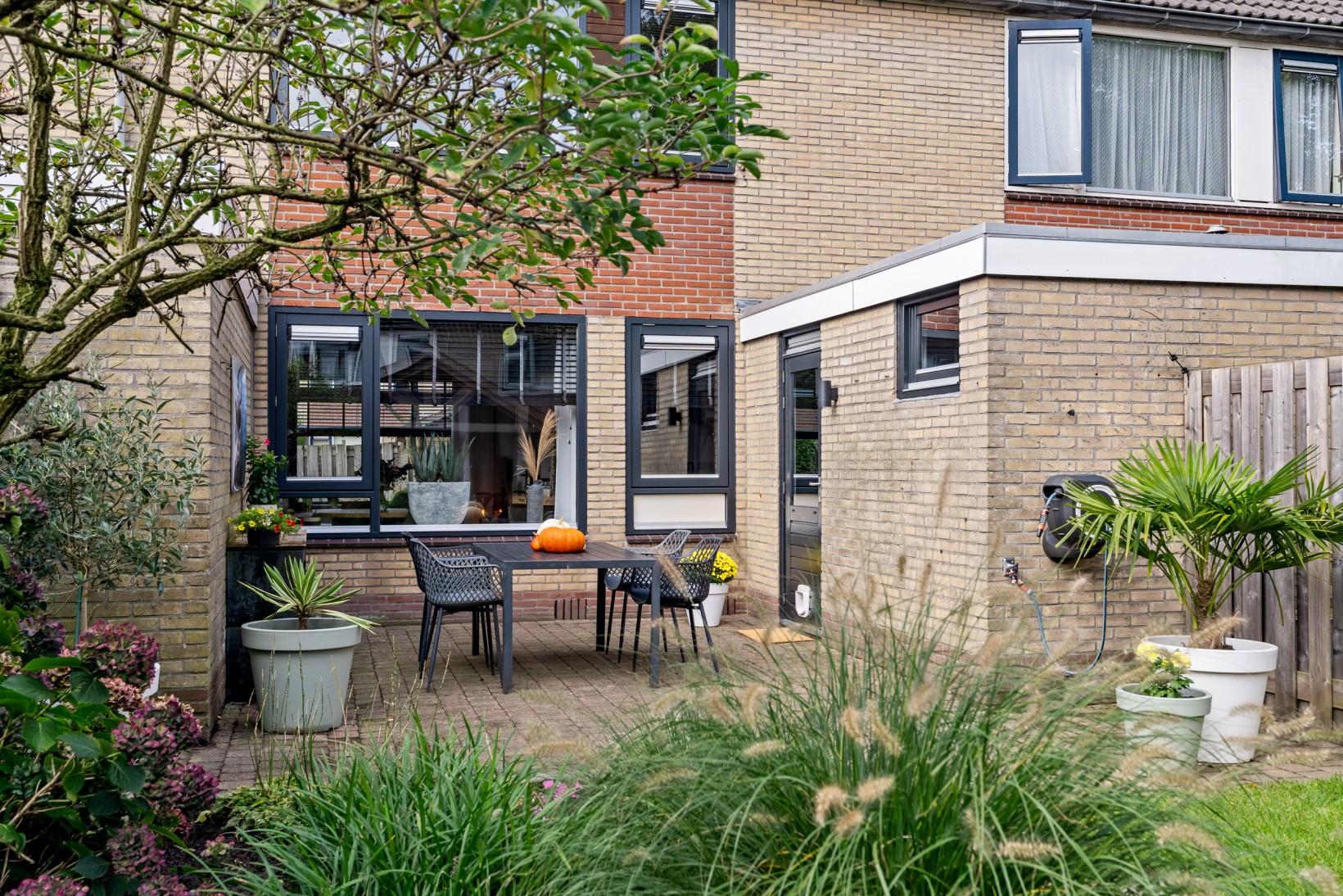Tussenwoning te koop: De Ee 46, Drachten