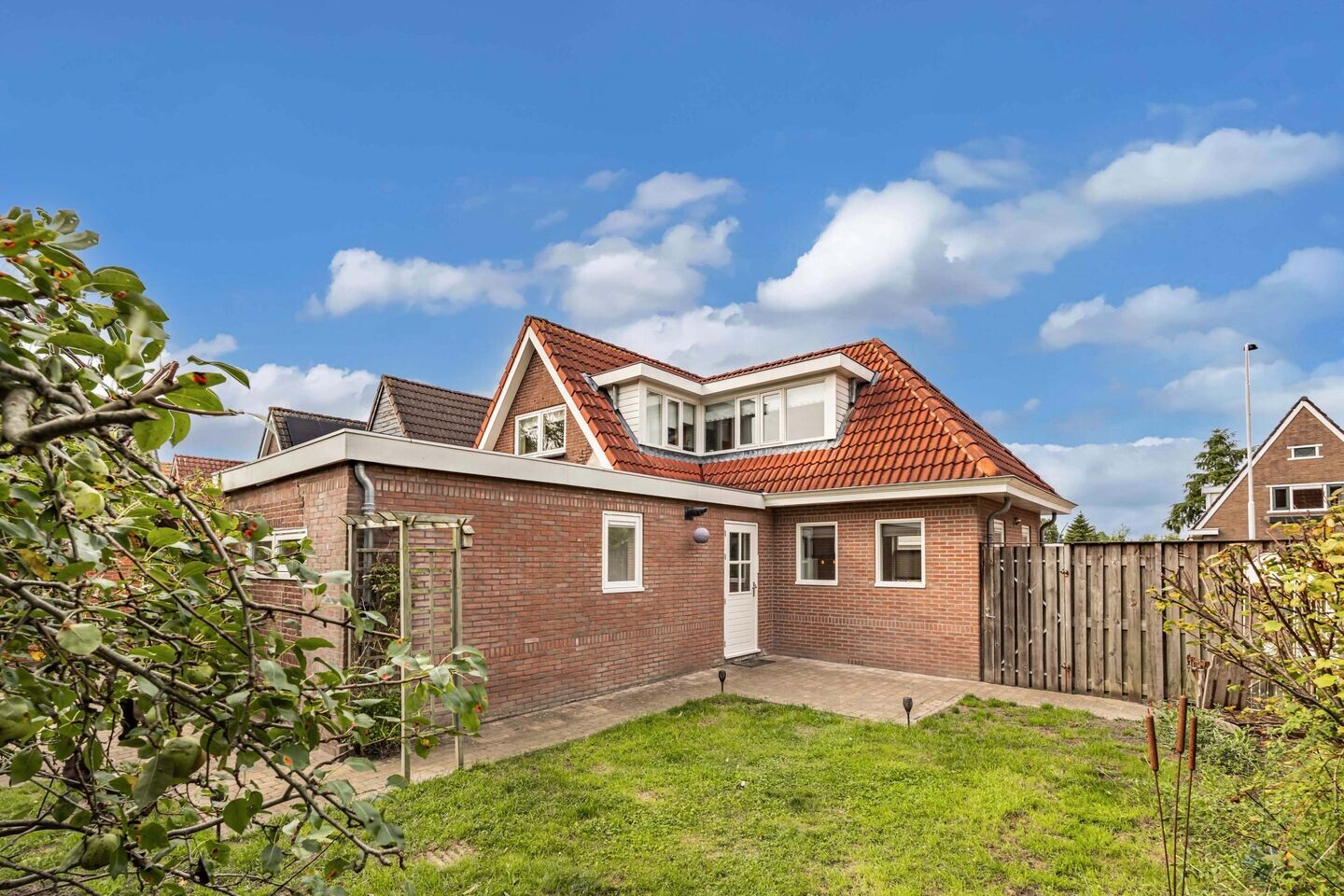 Vrijstaande woning te koop: De Meer 27, Drachten