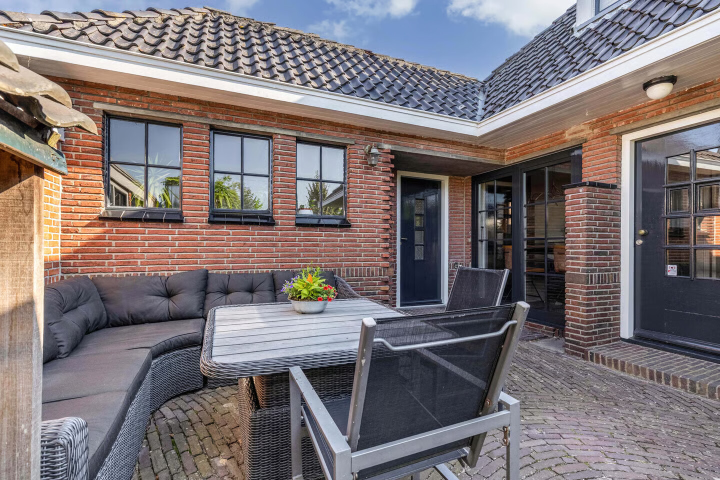 Vrijstaande woning te koop: H.B.S.-straat 25, Drachten