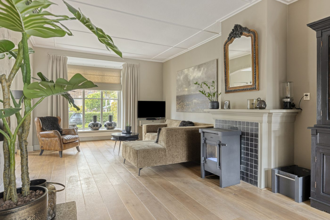 Twee-onder-één-kap te koop: H.B.S.-straat 12, Drachten