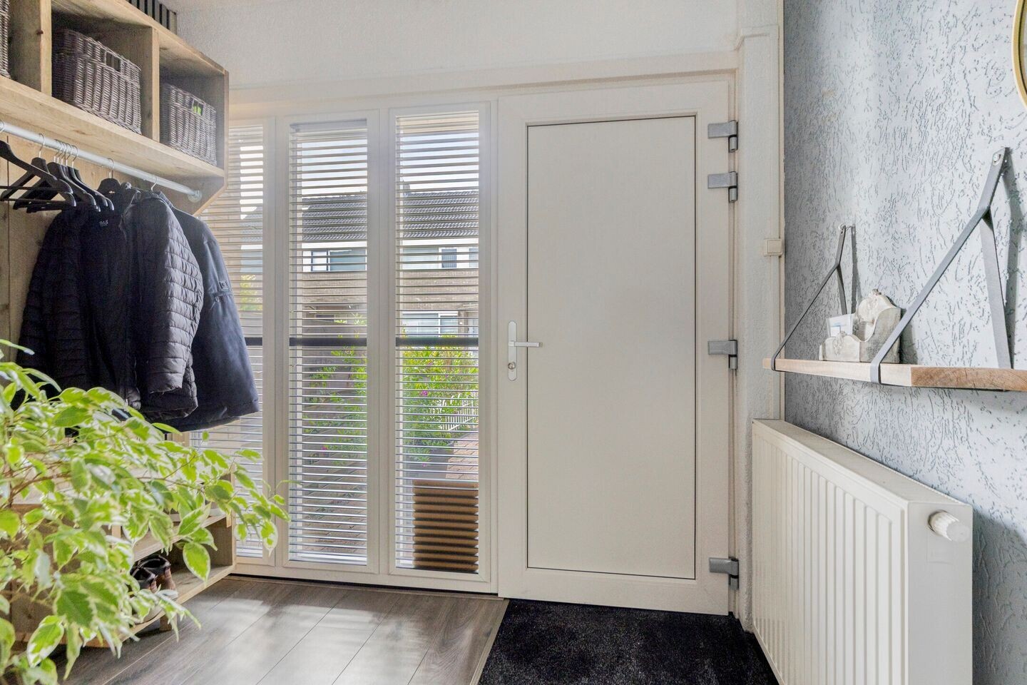 Tussenwoning te koop: Claerkamp 12, Drachten
