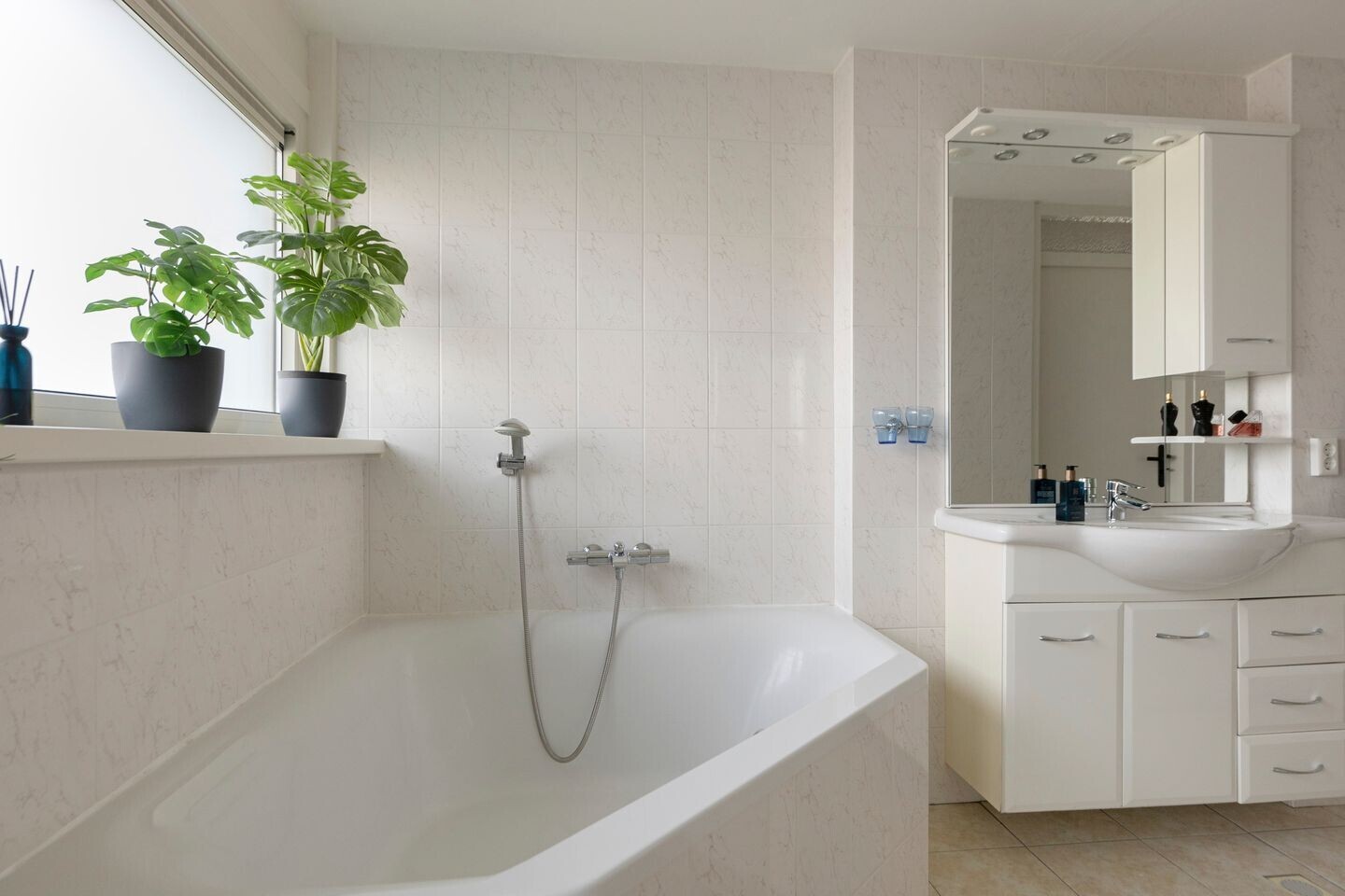 Tussenwoning te koop: Claerkamp 12, Drachten