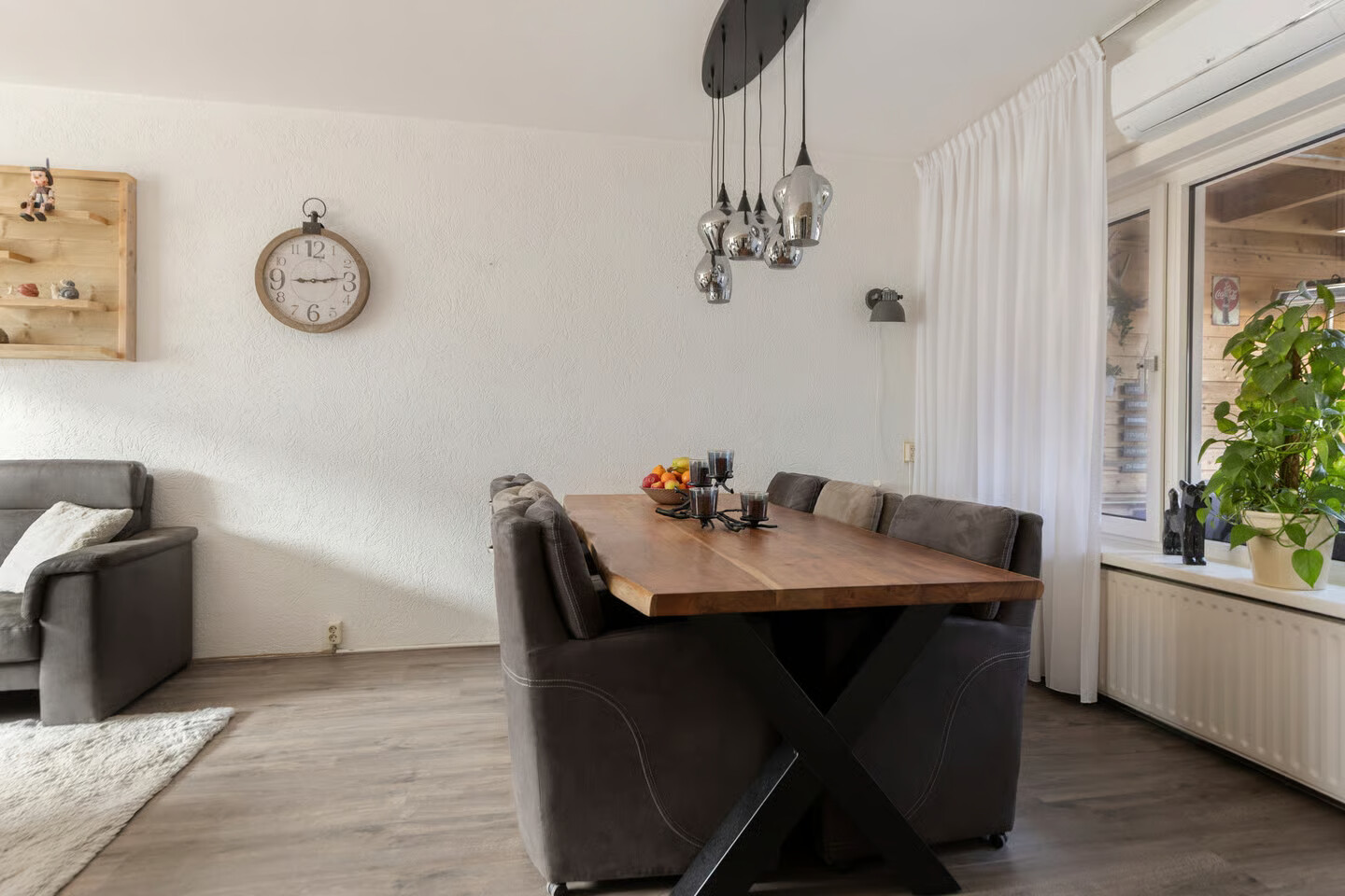 Tussenwoning te koop: Claerkamp 12, Drachten