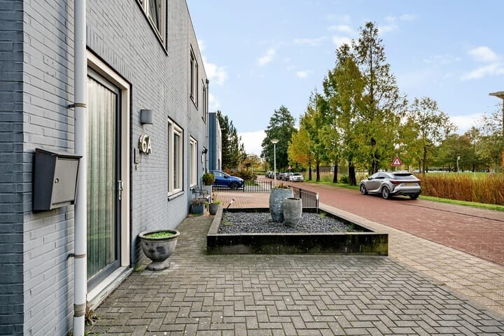 Twee-onder-één-kap te koop: Heideanjer 6A, Drachten