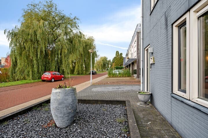 Twee-onder-één-kap te koop: Heideanjer 6A, Drachten