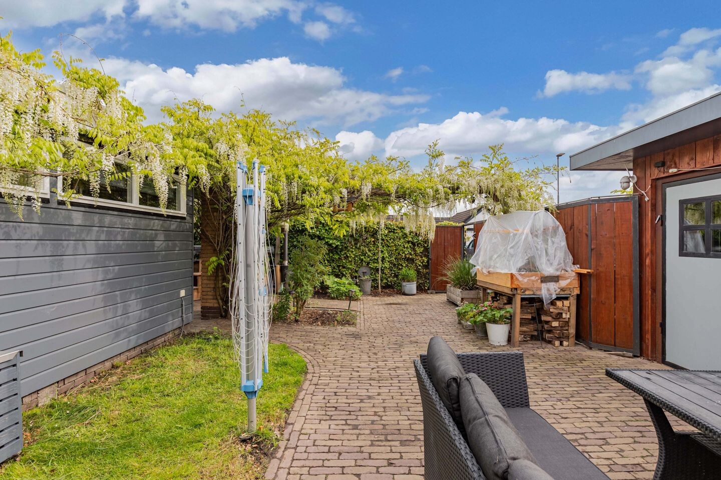 Vrijstaande woning te koop: Zuiderdwarsvaart 26, Drachten