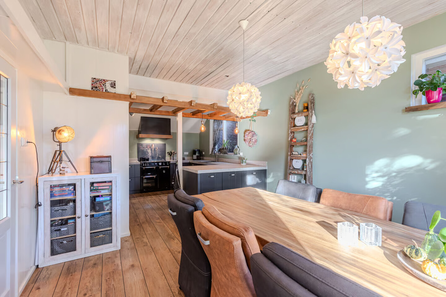 Vrijstaande woning te koop: Zuiderdwarsvaart 26, Drachten